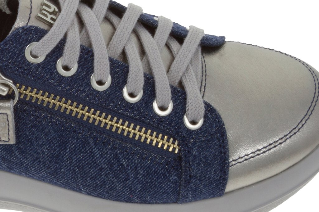 Nyon navy
